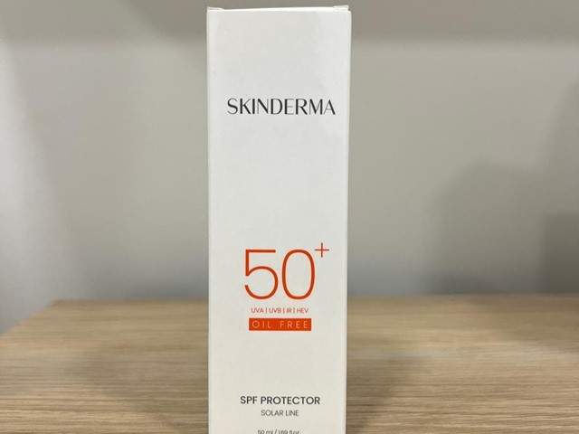 SPF PROTECTOR 50+ OIL FREE